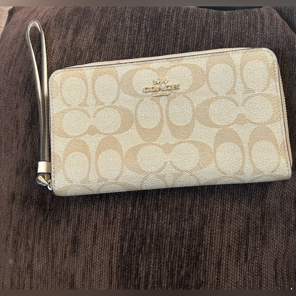 Coach wallet
